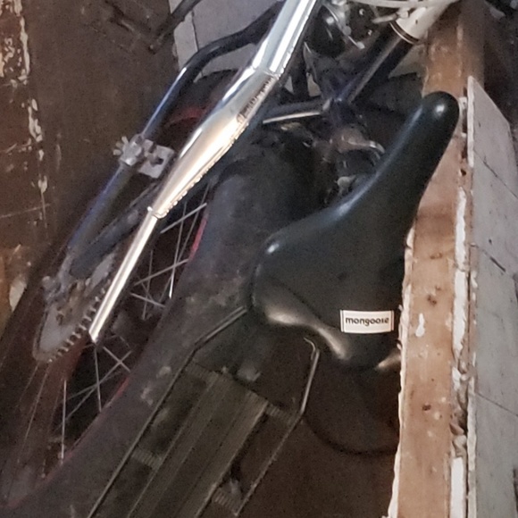 Motorized bike - Picture 1 of 2